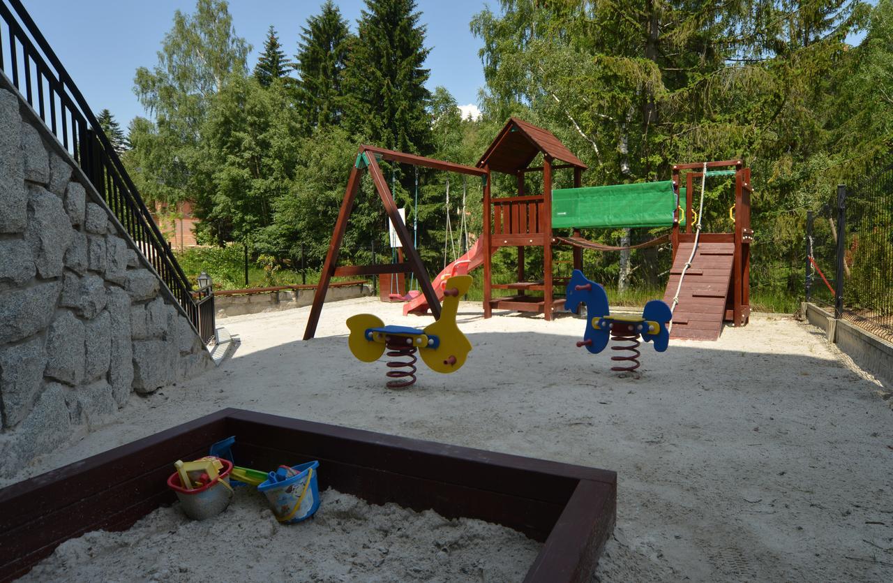 Bed and Breakfast Dom Pod Koziolkami Sklářská Poruba Exteriér fotografie